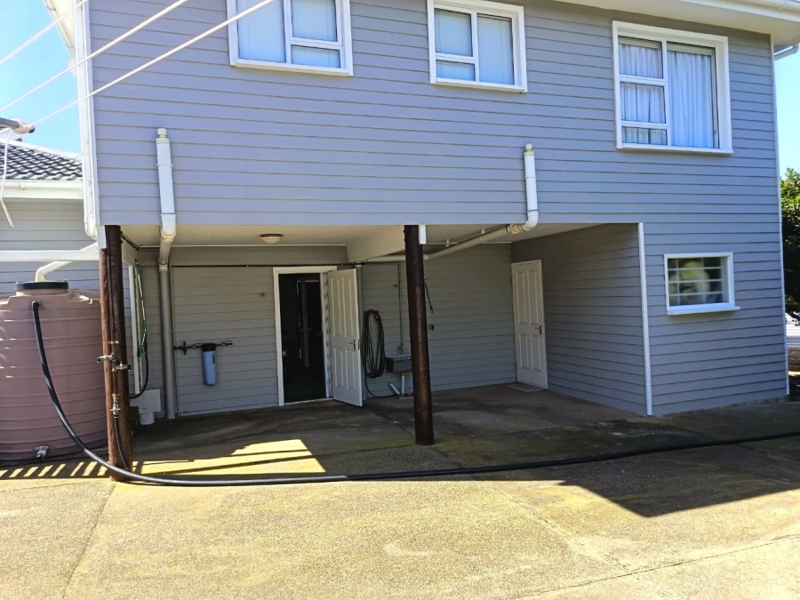 4 Bedroom Property for Sale in Bergsig Western Cape